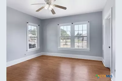 404 Fennimore Street, Gatesville, TX 76528 - Photo 3