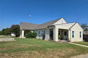 404 Fennimore St, Gatesville, TX 76528 - Photo 1