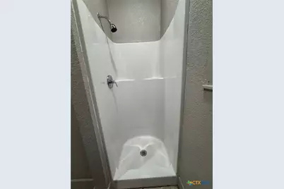 330 Adams Street, Seguin, TX 78155 - Photo 9