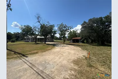 330 Adams Street, Seguin, TX 78155 - Photo 19