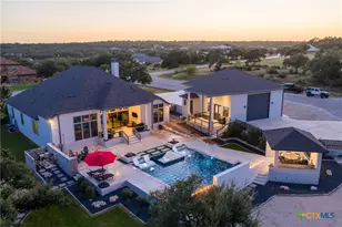 2038 Alsace, New Braunfels, TX 78132 - Photo 5