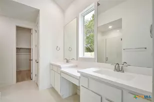 340 Fountain Grass Dr, San Marcos, TX 78666 - Photo 11