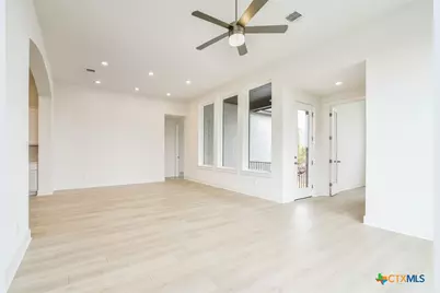 340 Fountain Grass Drive, San Marcos, TX 78666 - Photo 7