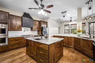 2101 Passare, New Braunfels, TX 78132 - Photo 13