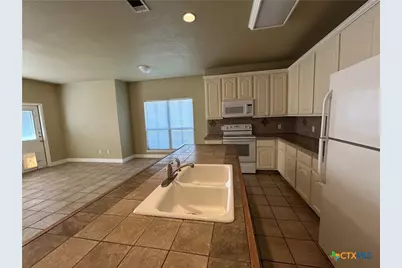 3049 Pine Valley Drive, New Braunfels, TX 78130 - Photo 9