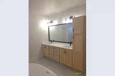 524 E 25th Street, Belton, TX 76513 - Photo 11