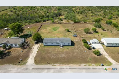 240 Broward Avenue, Marion, TX 78124 - Photo 3