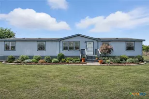 240 Broward Ave, Marion, TX 78124 - Photo 1