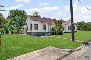 617 N Beal St, Belton, TX 76513 - Photo 35