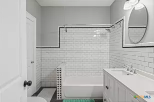 617 N Beal St, Belton, TX 76513 - Photo 31