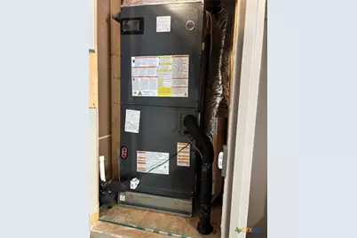 753 N Austin Street, Seguin, TX 78155 - Photo 7