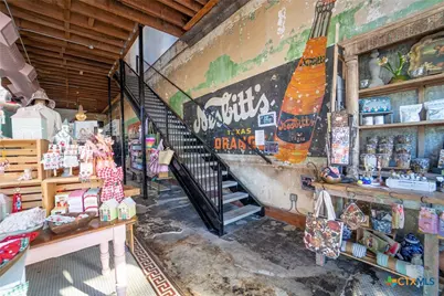 102 S Main Street, Victoria, TX 77901 - Photo 3