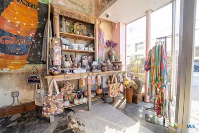 102 S Main Street, Victoria, TX 77901 - Photo 5