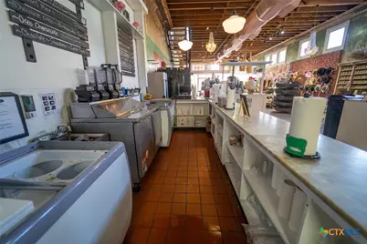 102 S Main Street, Victoria, TX 77901 - Photo 19