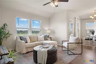 104 Marcel Ct, Taylor, TX 76574 - Photo 5