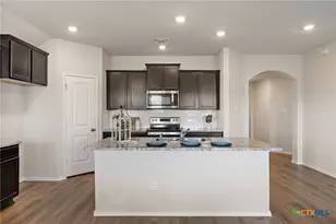 104 Marcel Ct, Taylor, TX 76574 - Photo 7