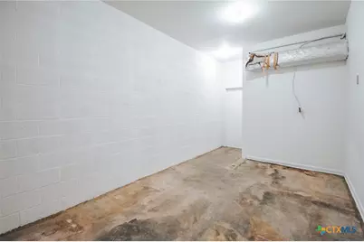 305 N Laurent Street, Victoria, TX 77901 - Photo 25