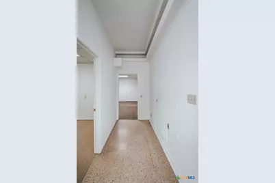 305 N Laurent Street, Victoria, TX 77901 - Photo 13