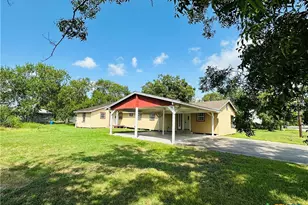 311 Carver St, Edna, TX 77957 - Photo 21