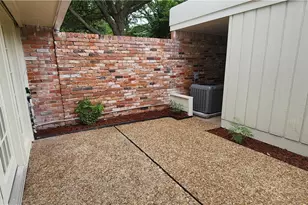 437 Bendwood Dr, Houston, TX 77024 - Photo 37