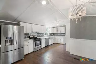 5826 W 2nd St, Sheridan, TX 77475 - Photo 7