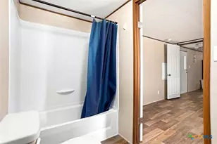 2998 County Rd 302, Floresville, TX 78114 - Photo 27