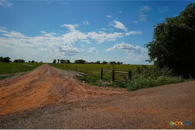 5688 Falke-Heinrich Road, Schulenburg, TX 78956 - Photo 7