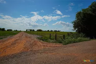 5688 Falke-Heinrich Rd, Schulenburg, TX 78956 - Photo 7