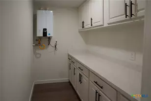 5688 Falke-Heinrich Rd, Schulenburg, TX 78956 - Photo 13