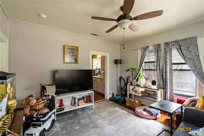 1111 McLain Street, Taylor, TX 76574 - Photo 5