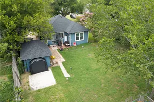 1111 McLain St, Taylor, TX 76574 - Photo 19