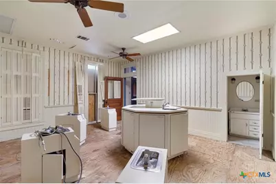 321 S Lbj Drive, San Marcos, TX 78666 - Photo 11