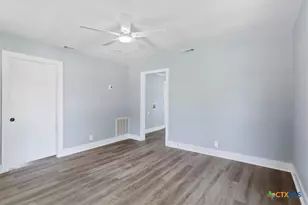 202 S 23rd St, Temple, TX 76504 - Photo 7