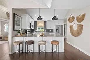 321 Village View Dr, Canyon Lake, TX 78133 - Photo 11