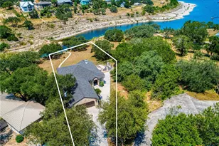 321 Village View Dr, Canyon Lake, TX 78133 - Photo 3