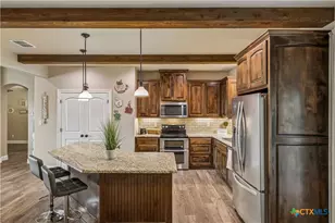 6197 Pfeil Rd, Schertz, TX 78154 - Photo 11