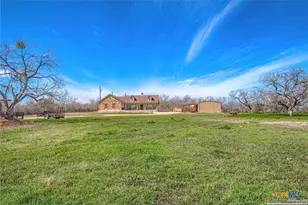 6197 Pfeil Rd, Schertz, TX 78154 - Photo 25