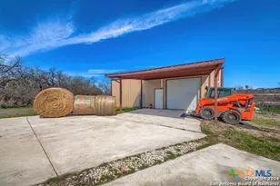 6197 Pfeil Rd, Schertz, TX 78154 - Photo 25