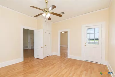 211 W Mesquite Avenue, Rogers, TX 76569 - Photo 11