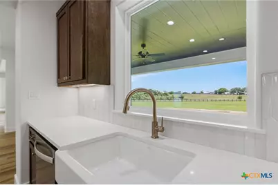 73 Escalera Ranch Road, Victoria, TX 77905 - Photo 47