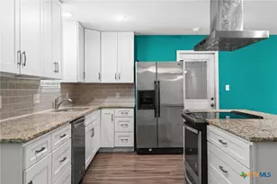 502 S 5th St, Gatesville, TX 76528 - Photo 11