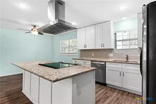 502 S 5th St, Gatesville, TX 76528 - Photo 7