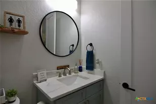 1108 Long Holw, Canyon Lake, TX 78133 - Photo 27