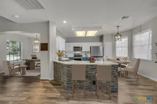 197 Tapwood Ln, Cibolo, TX 78108 - Photo 3