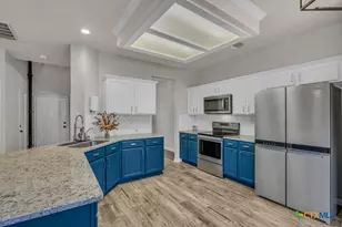 197 Tapwood Ln, Cibolo, TX 78108 - Photo 17