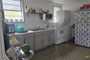 206 Cheeves Ave, Port Lavaca, TX 77979 - Photo 23