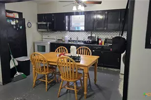 206 Cheeves Ave, Port Lavaca, TX 77979 - Photo 7