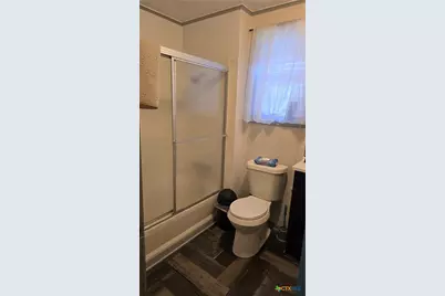 206 Cheeves Avenue, Port Lavaca, TX 77979 - Photo 25