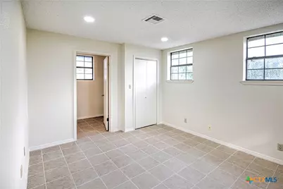 305 Tanglewood Road, Temple, TX 76502 - Photo 39