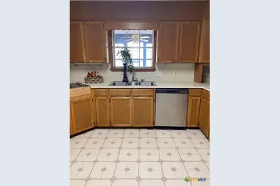 305 Tanglewood Road, Temple, TX 76502 - Photo 9